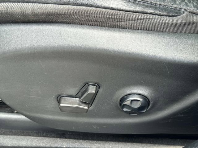 Used 2021 Jeep Cherokee Limited image 30