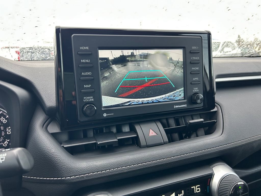 Used 2021 Toyota RAV4 LE image 19