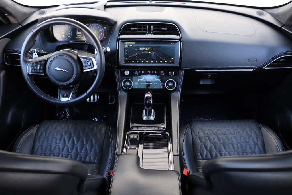 Used 2020 Jaguar F-PACE SVR AWD/4WD image 46