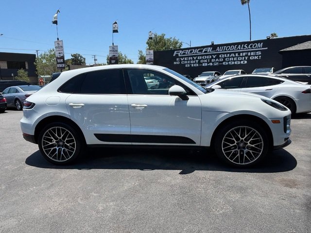 Used 2019 Porsche Macan AWD/4WD image 26
