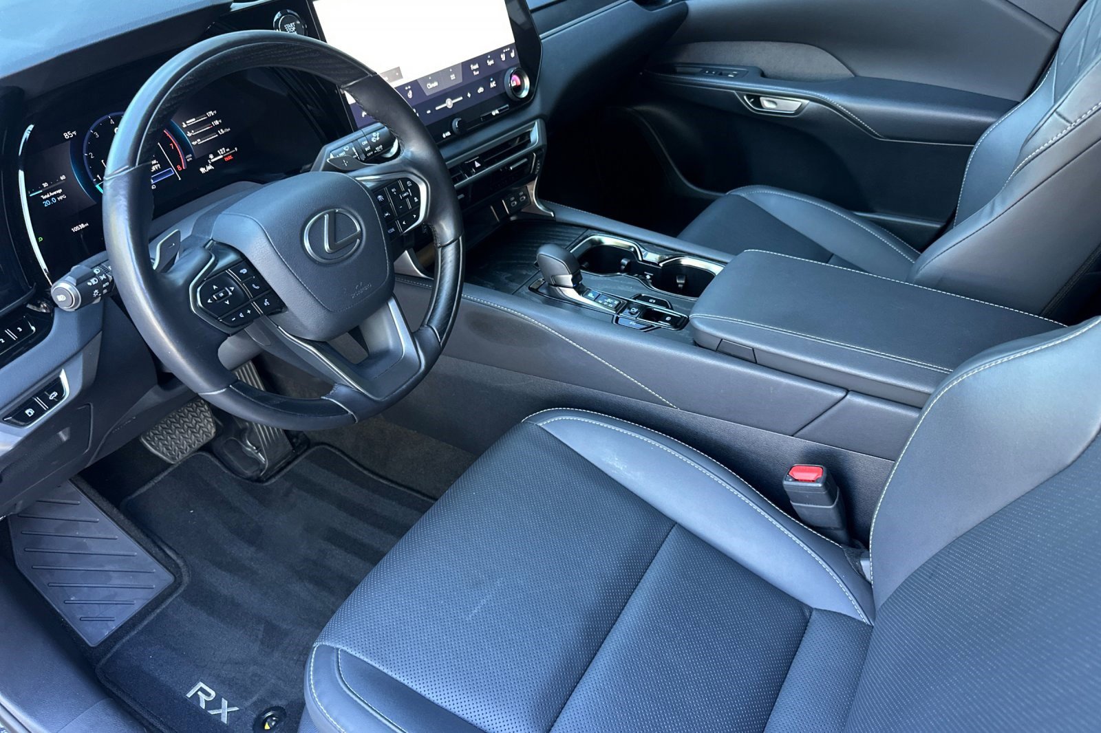 Certified 2025 Lexus RX 350 Premium w/ Accessory Package (Z1) image 11