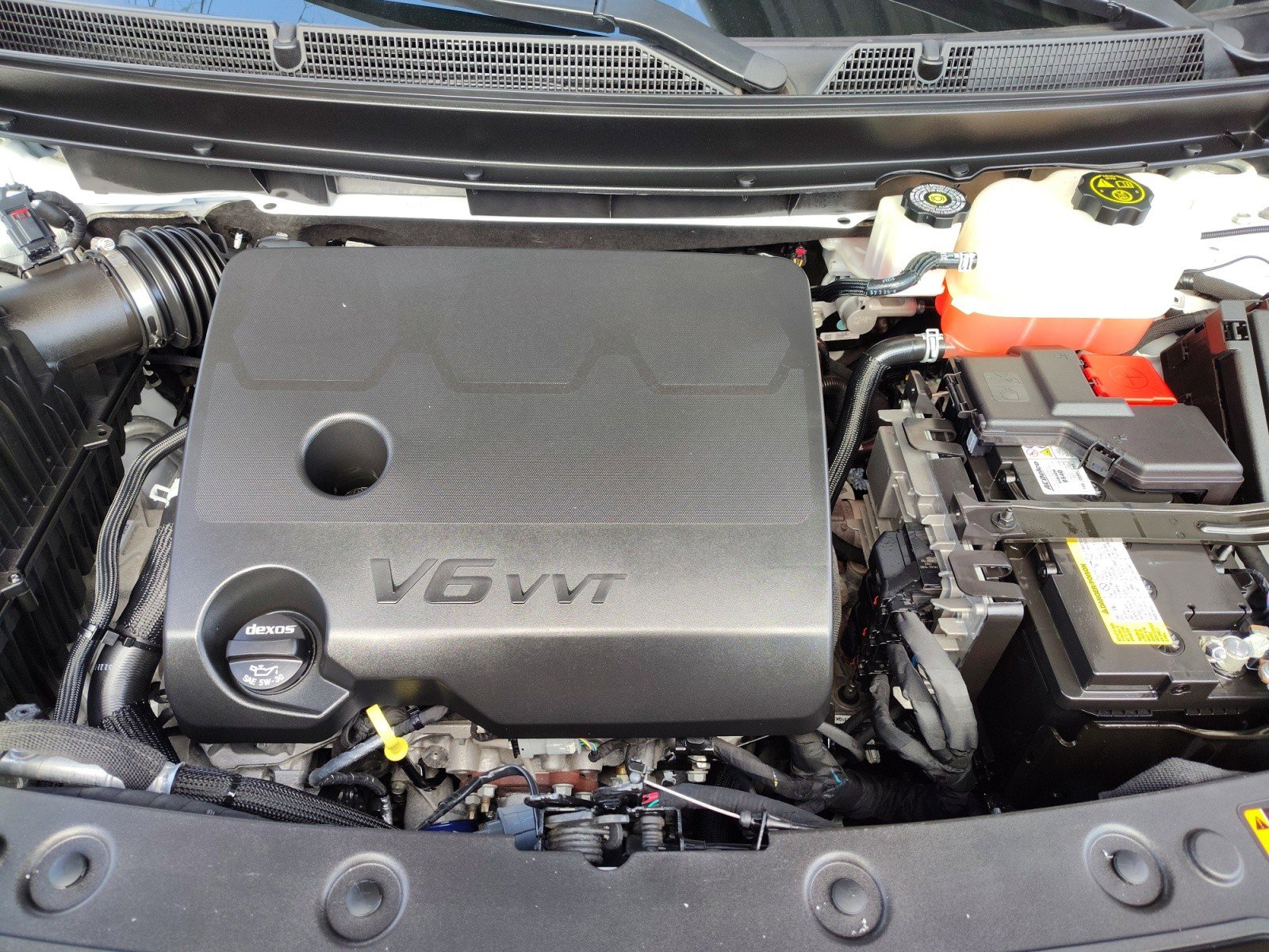 Used 2023 Buick Enclave Essence image 9