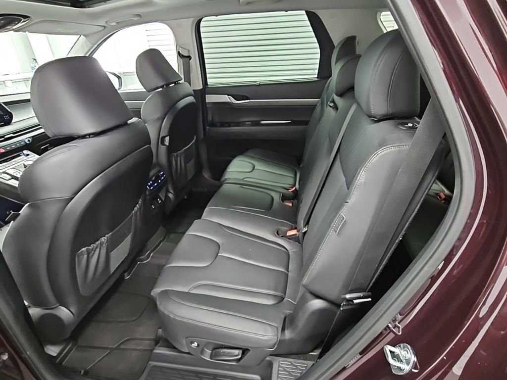 Used 2025 Hyundai Palisade SEL image 33