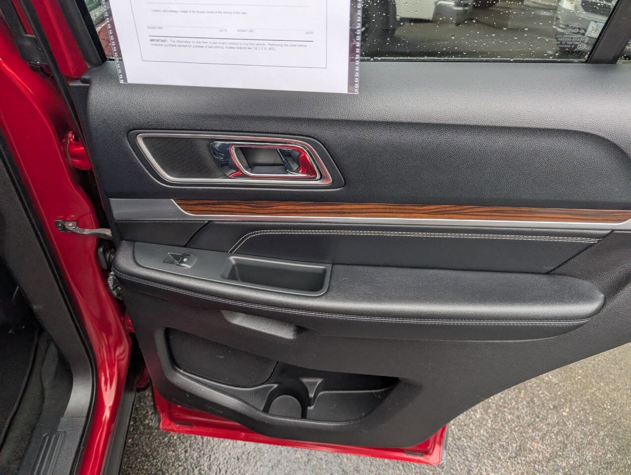 Used 2016 Ford Explorer Limited image 39