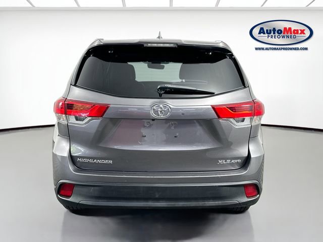 Used 2019 Toyota Highlander XLE AWD/4WD image 6