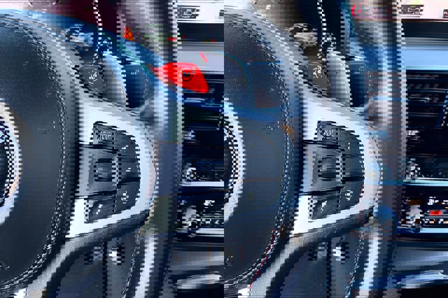 Used 2019 BMW M5 w/ Executive Package image 21