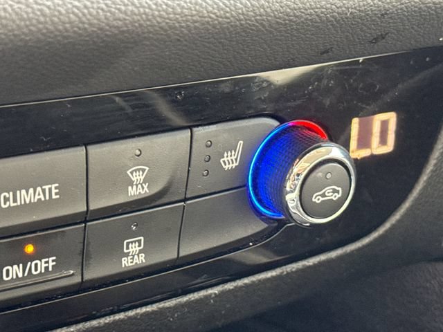 Used 2023 Buick Enclave Essence FWD image 23