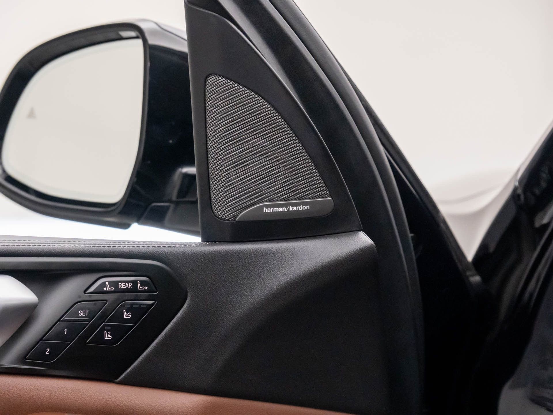 Certified 2024 BMW X7 xDrive40i w/ Executive Package image 14