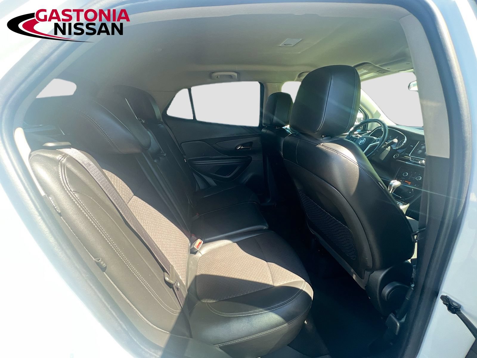 Used 2020 Buick Encore Preferred FWD image 35