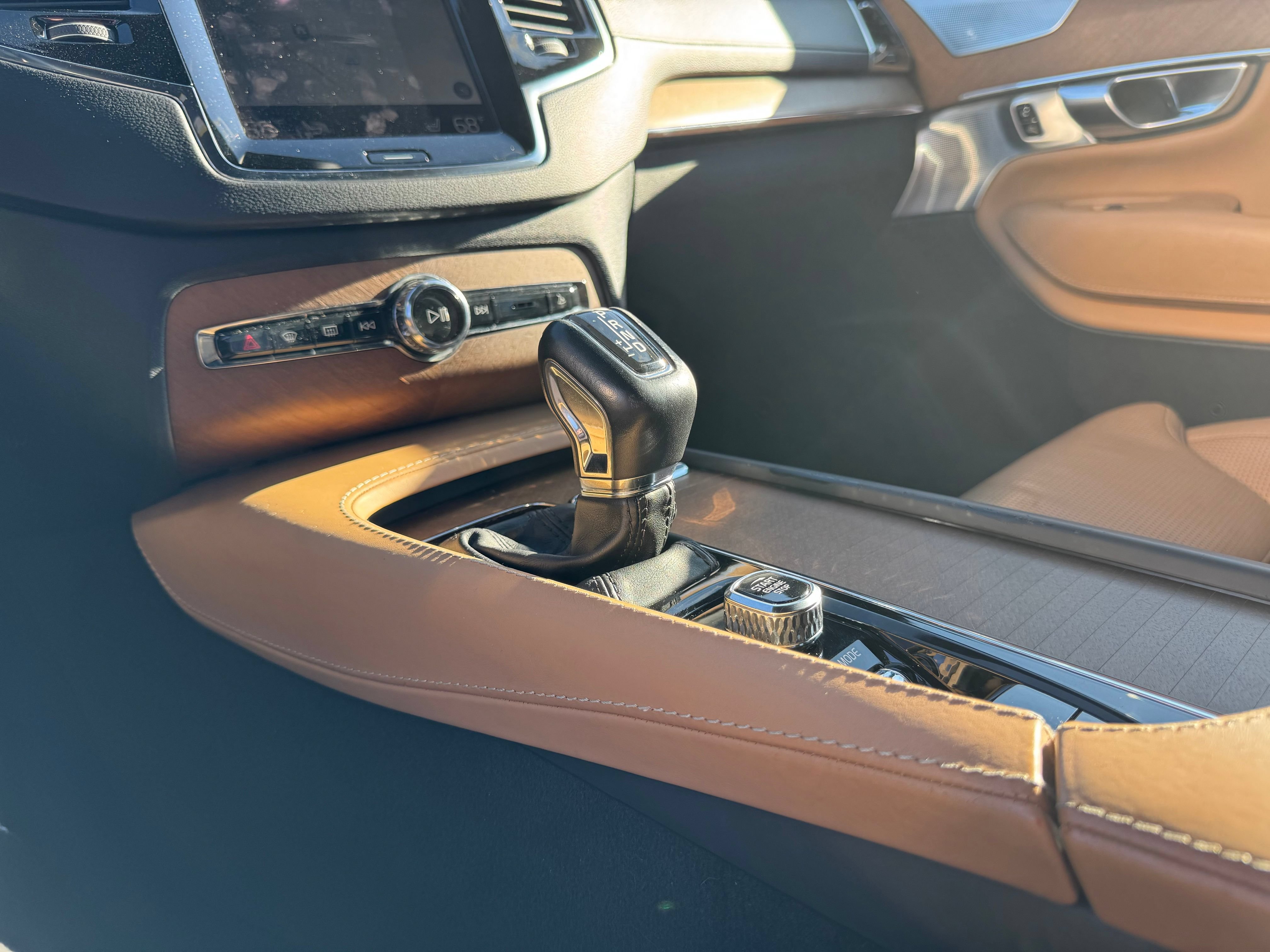 Used 2018 Volvo XC90 T6 Inscription w/ Convenience Package AWD/4WD image 61