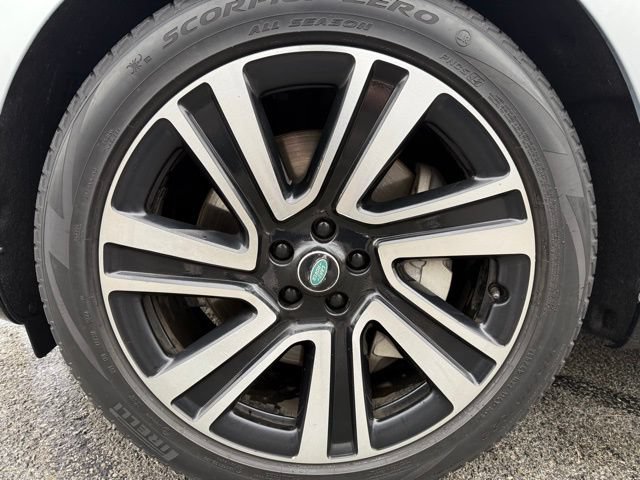 Used 2023 Land Rover Range Rover SE AWD/4WD image 8
