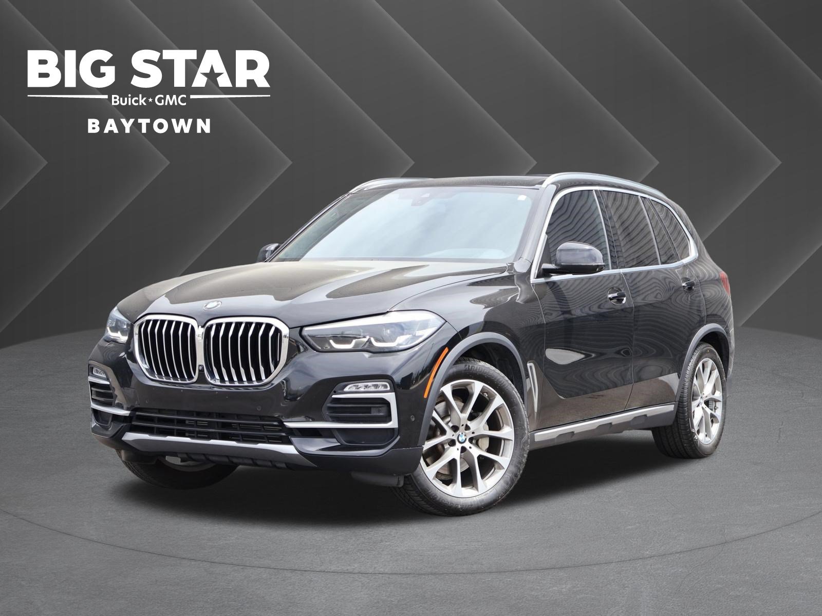Used 2019 BMW X5 xDrive40i w/ Premium Package 2