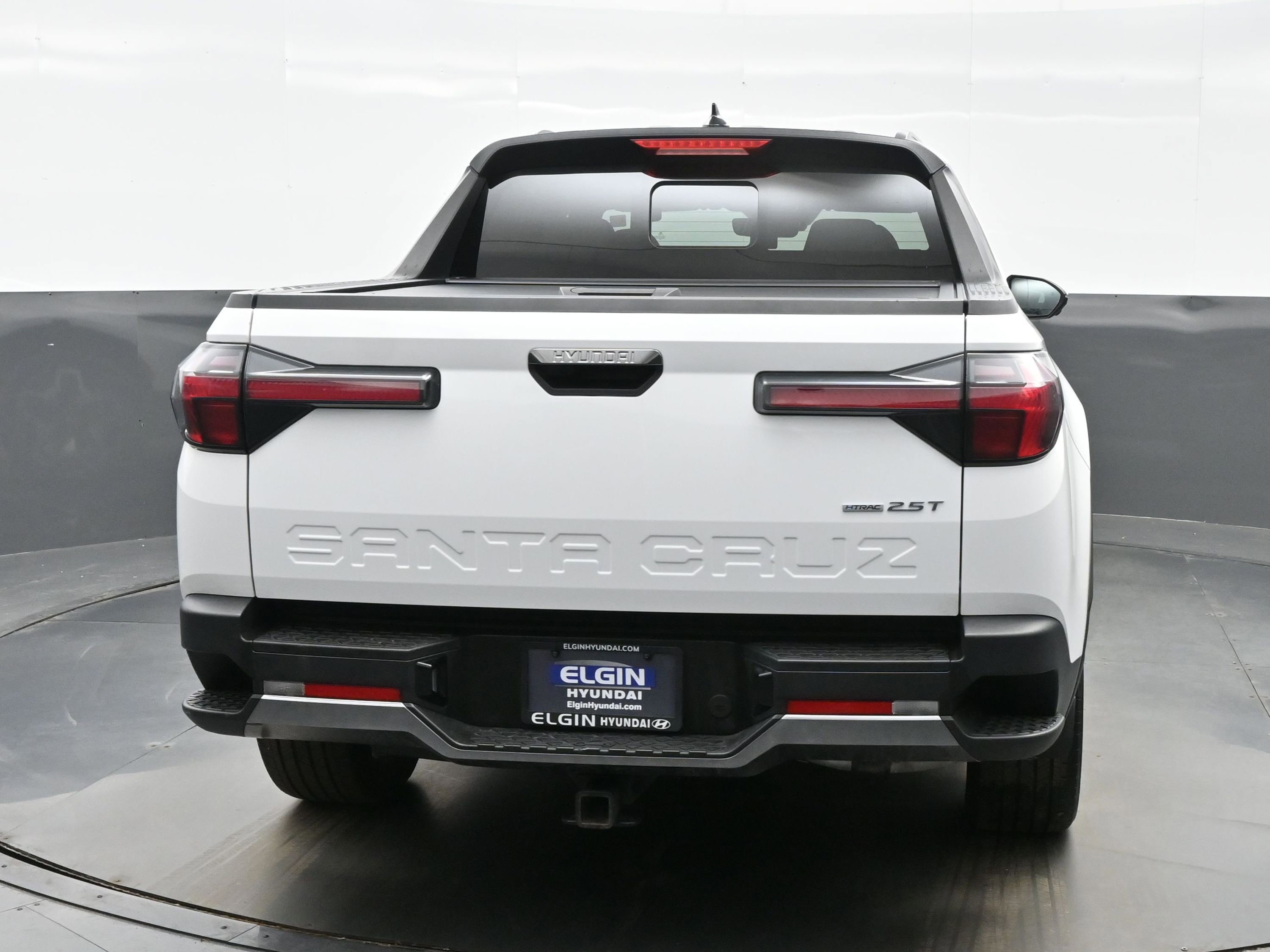 Certified 2023 Hyundai Santa Cruz Limited w/ Winter Package image 5