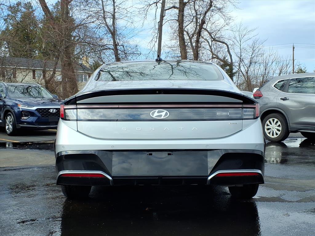 Certified 2024 Hyundai Sonata Limited FWD image 4