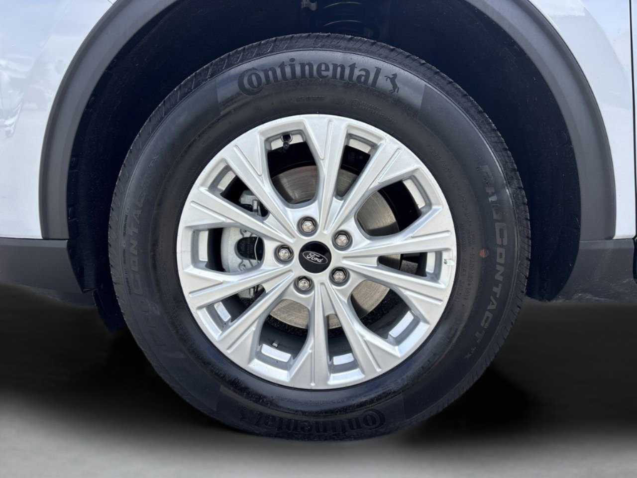 Certified 2025 Ford Escape Active image 31