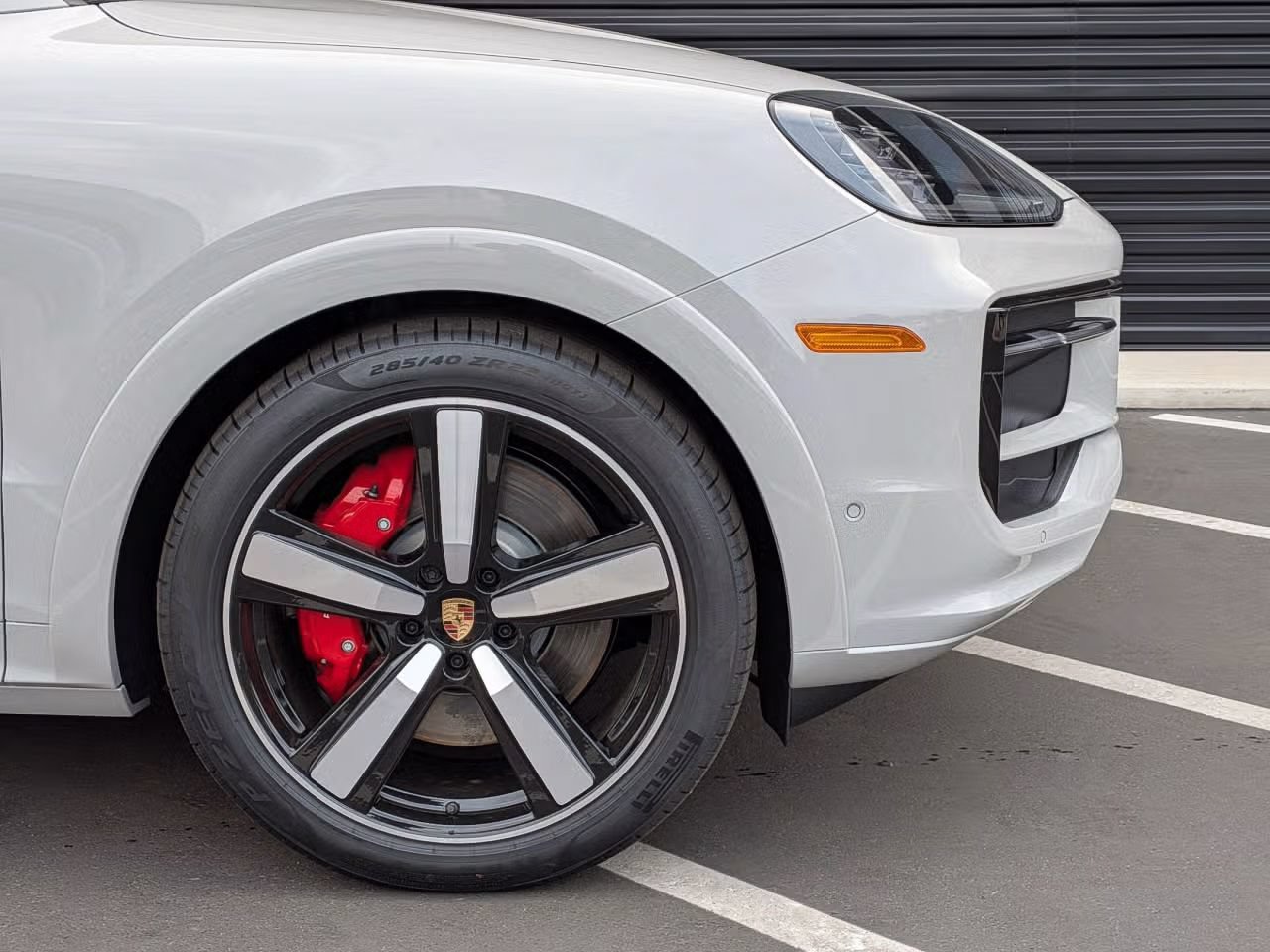 Certified 2025 Porsche Cayenne S AWD/4WD image 11