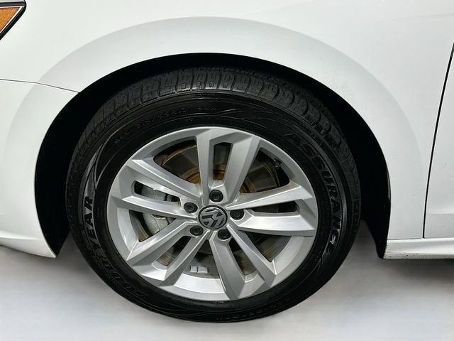 Used 2021 Volkswagen Passat 2.0T S image 29