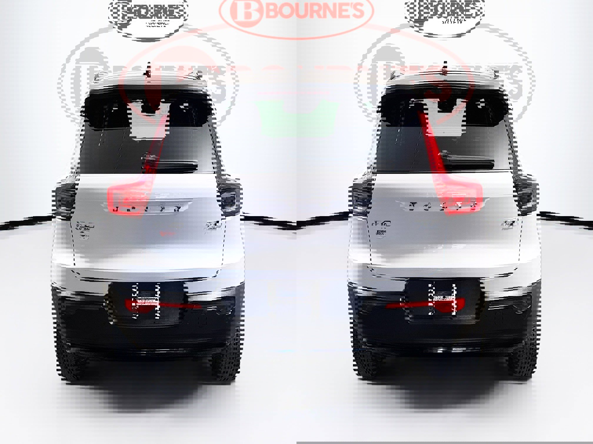 Used 2021 Volvo XC40 T5 R-Design w/ Protection Package Premier image 11