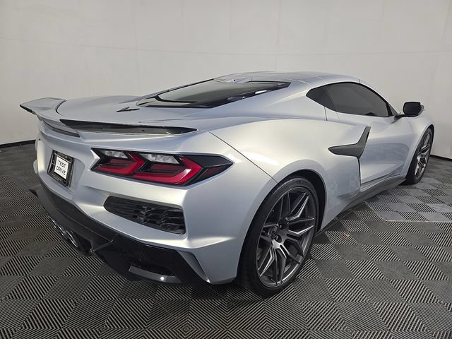 Used 2024 Chevrolet Corvette Z06 w/ Stealth Interior Trim Package RWD image 5