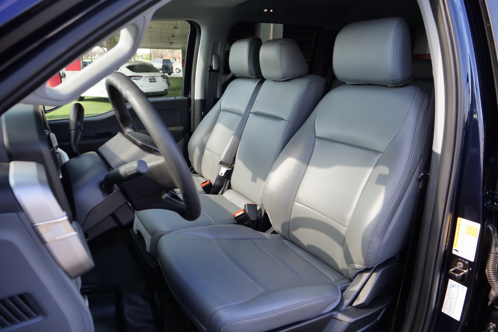 Used 2024 Ford F350 XL RWD image 3