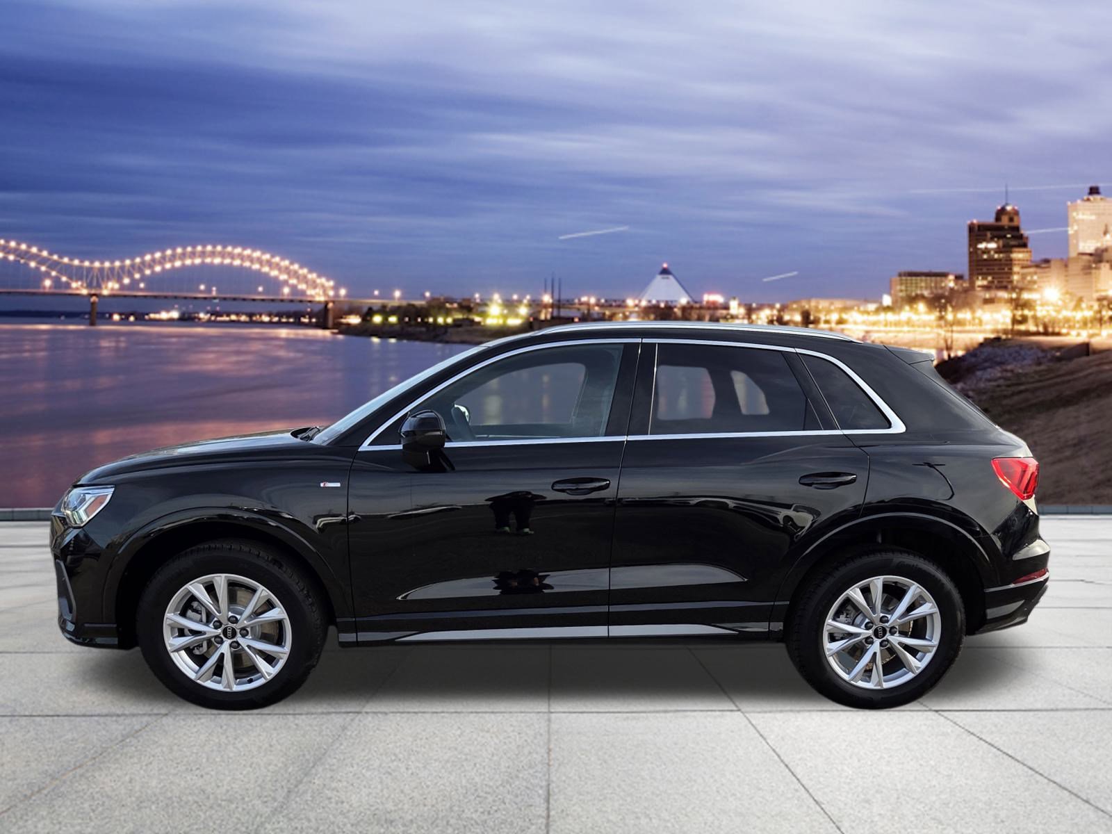 Used 2025 Audi Q3 2.0T Premium w/ Convenience Package image 2