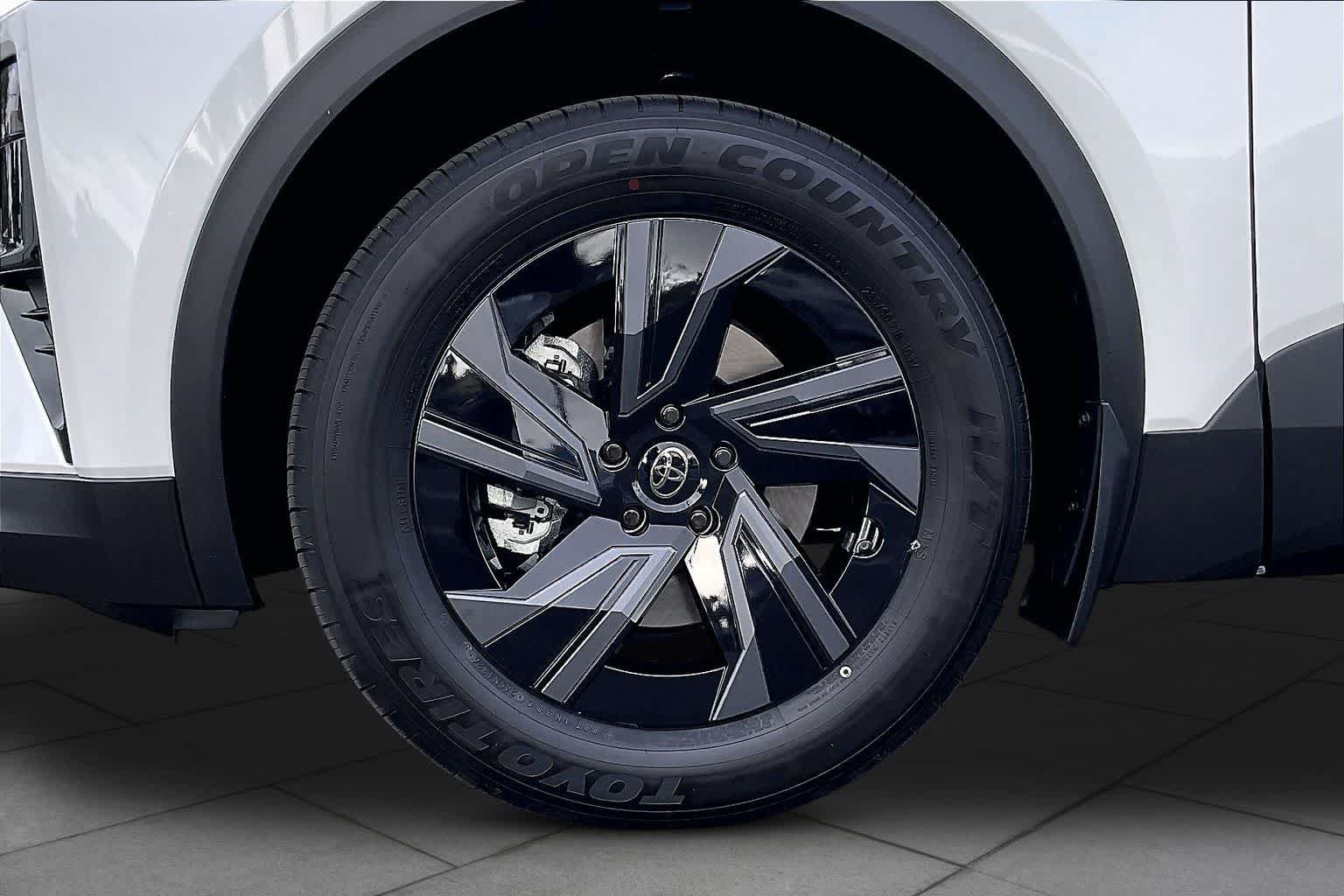 New 2026 Toyota C-HR AWD/4WD image 11