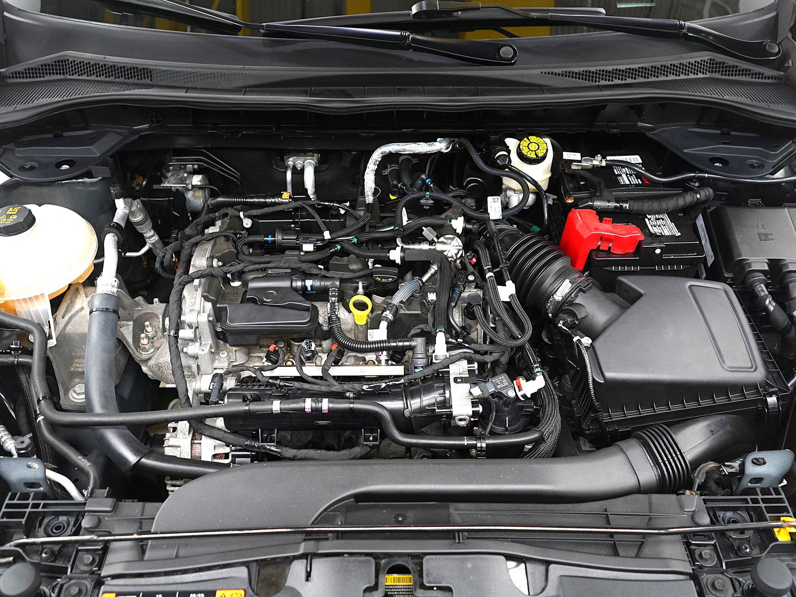 Used 2022 Ford Escape SE image 29