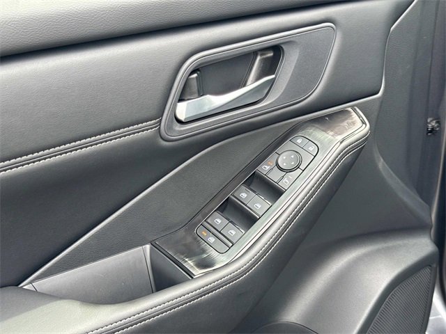 New 2026 Nissan Rogue SV image 24