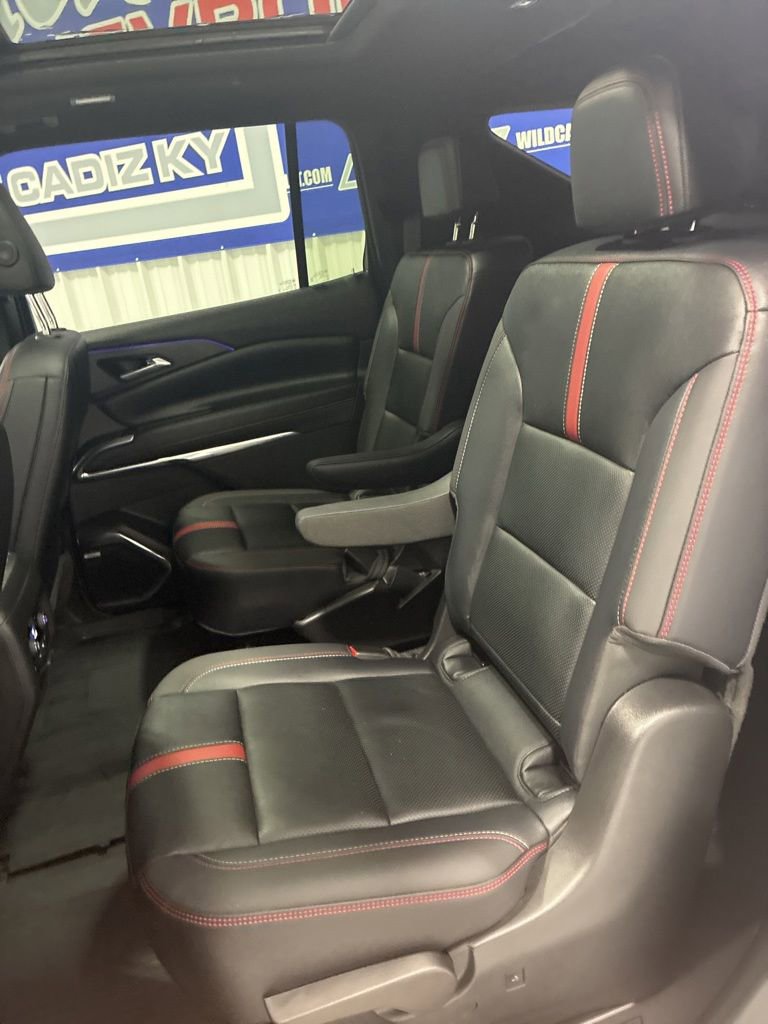 Used 2026 Chevrolet Traverse RS FWD image 40