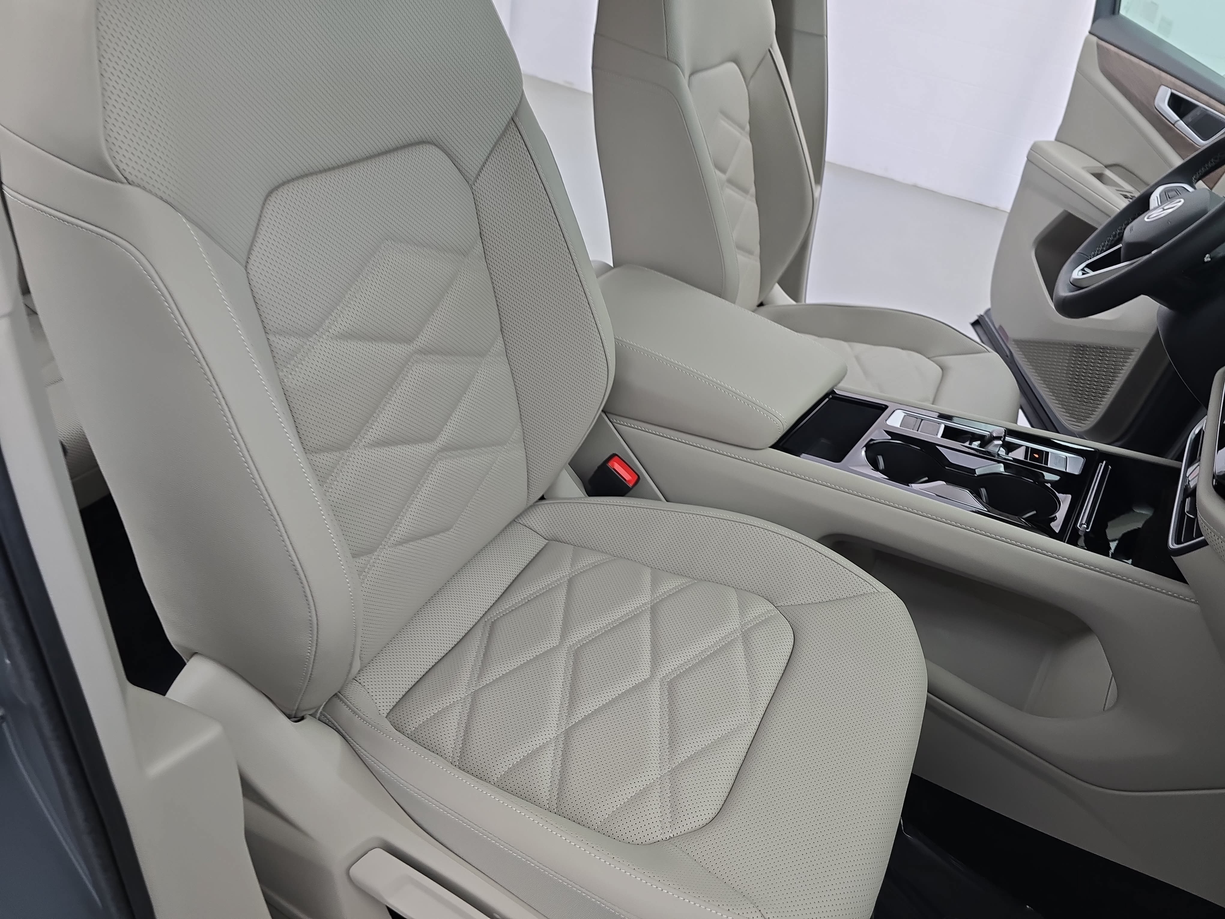 New 2026 Volkswagen Atlas SE AWD/4WD image 10