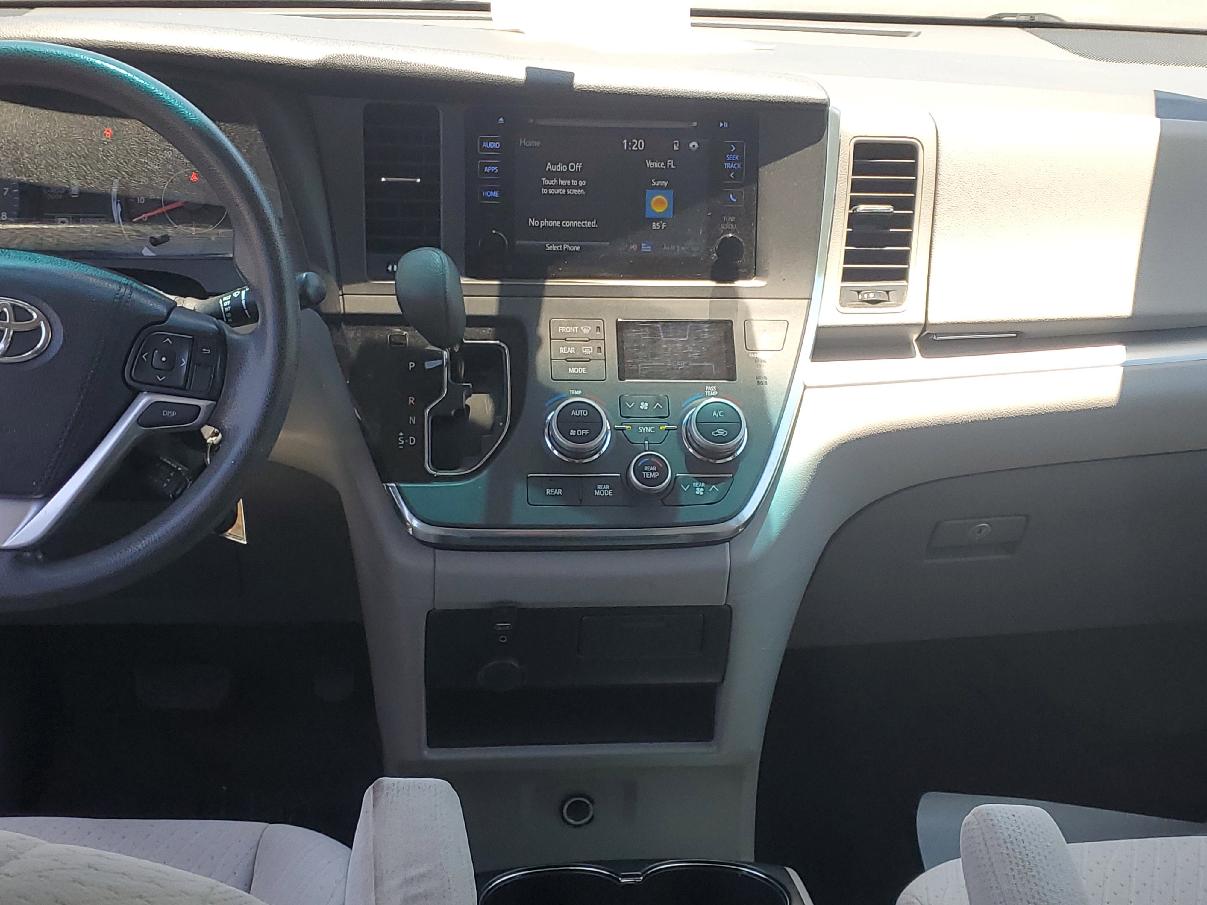 Certified 2017 Toyota Sienna LE AWD/4WD image 15