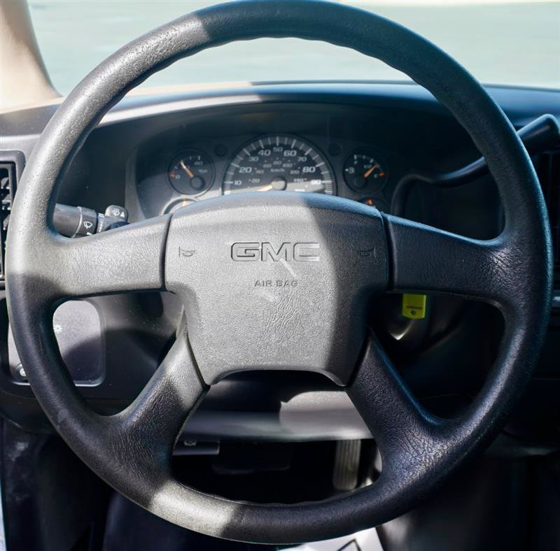 Used 2003 GMC Savana 1500 RWD image 12