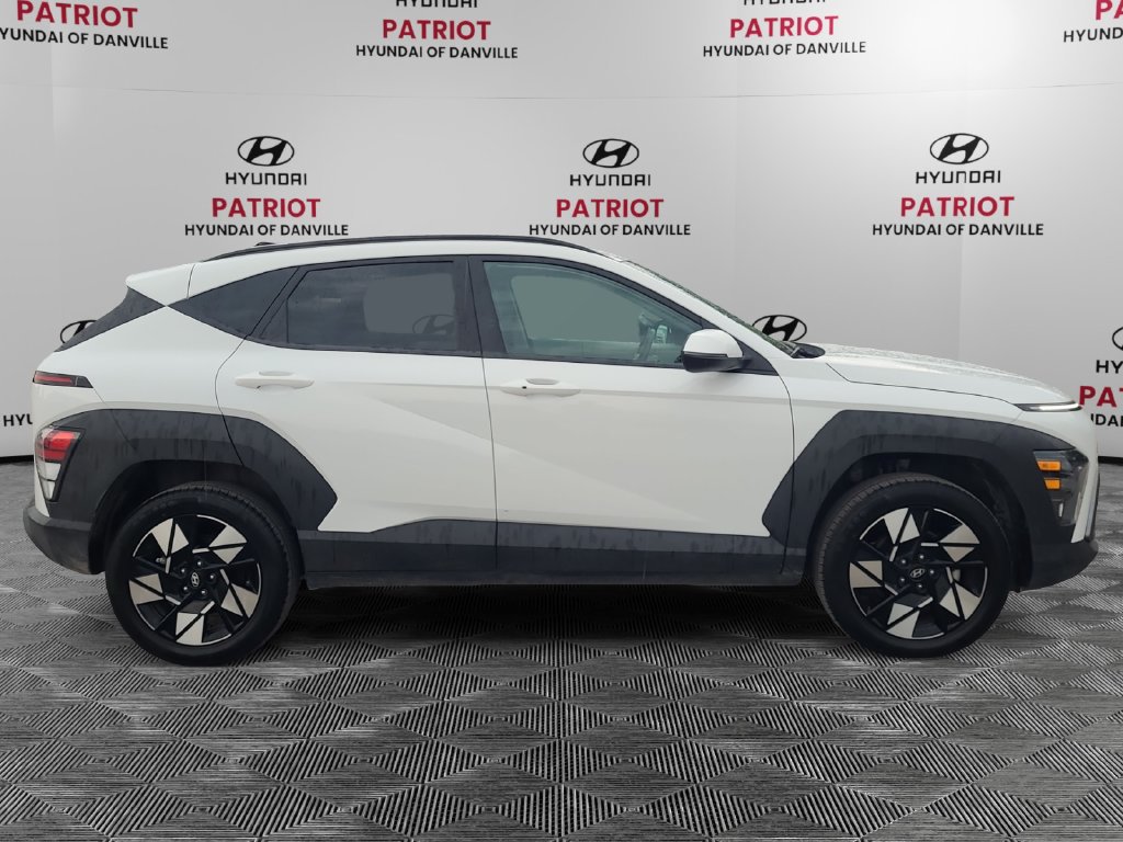 Used 2025 Hyundai Kona SEL AWD/4WD image 2