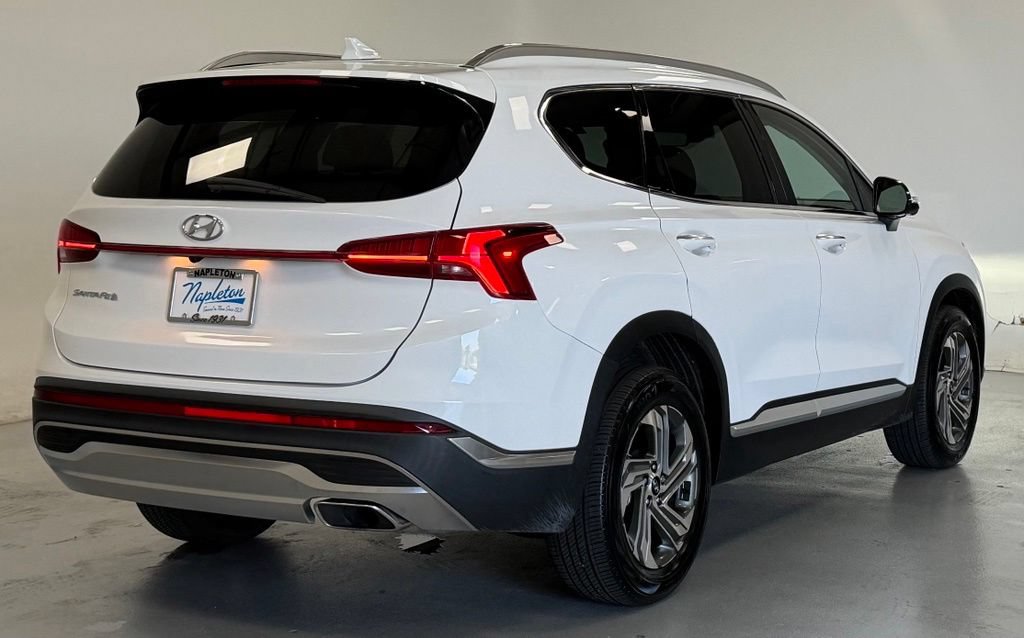Used 2023 Hyundai Santa Fe SEL w/ Premium Package FWD image 3