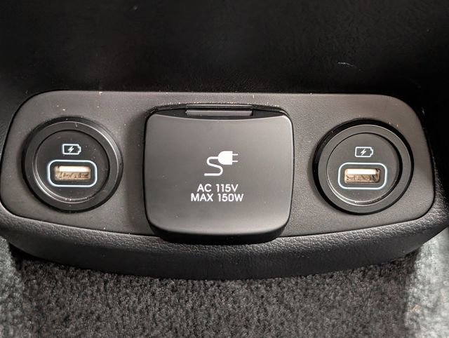 Used 2023 Hyundai Santa Fe Limited AWD/4WD image 32
