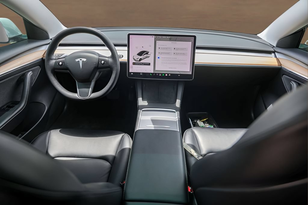 Used 2021 Tesla Model 3 Standard Range Plus RWD image 23