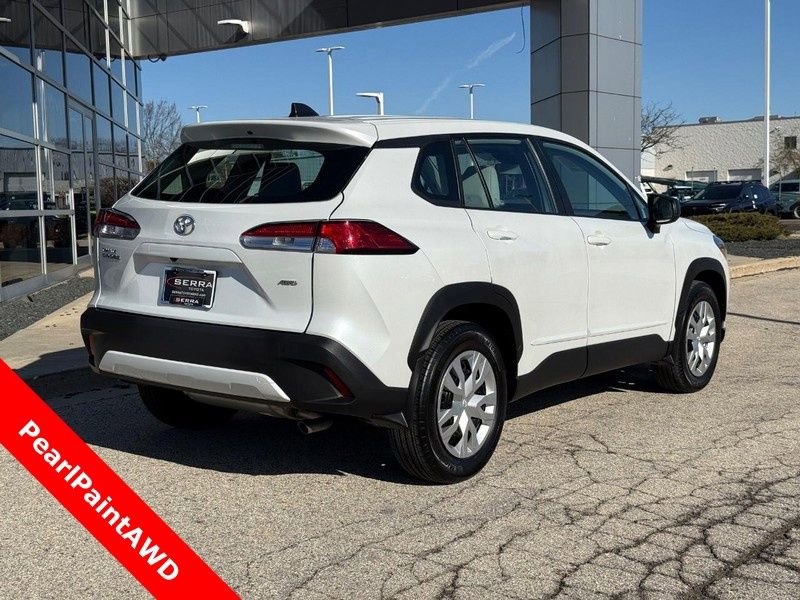 Used 2024 Toyota Corolla Cross L AWD/4WD image 3