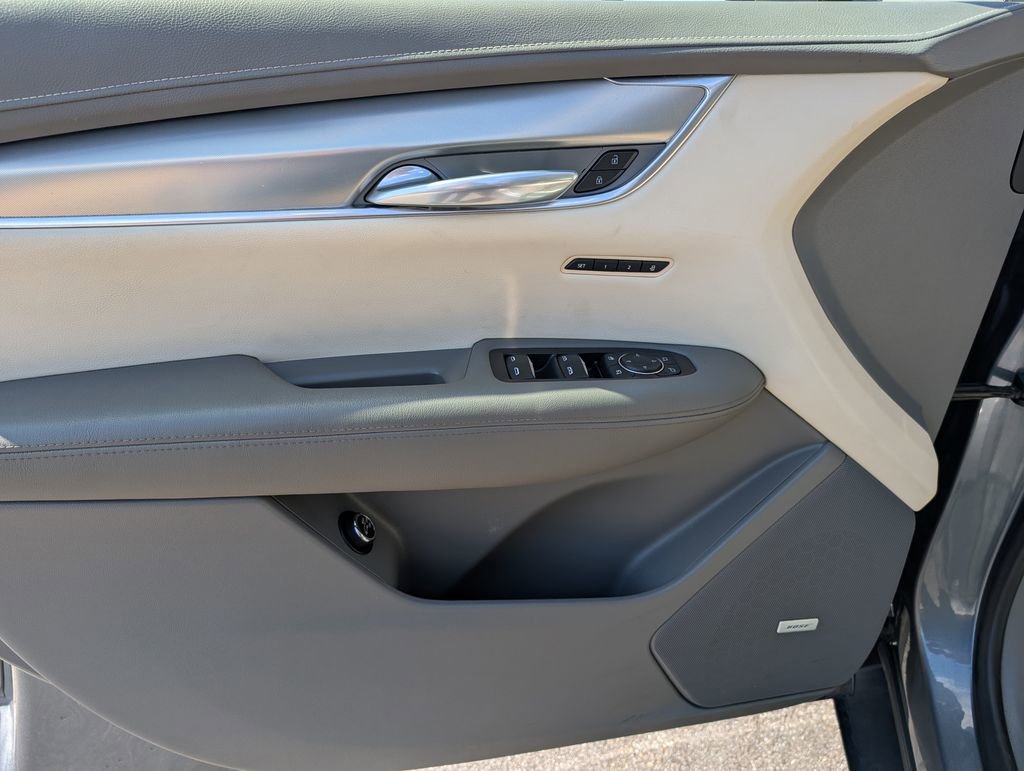 Used 2021 Cadillac XT5 Premium Luxury AWD/4WD image 14