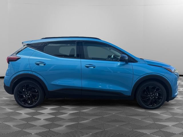 Used 2027 Chevrolet Bolt RS w/ Technology Package FWD image 6