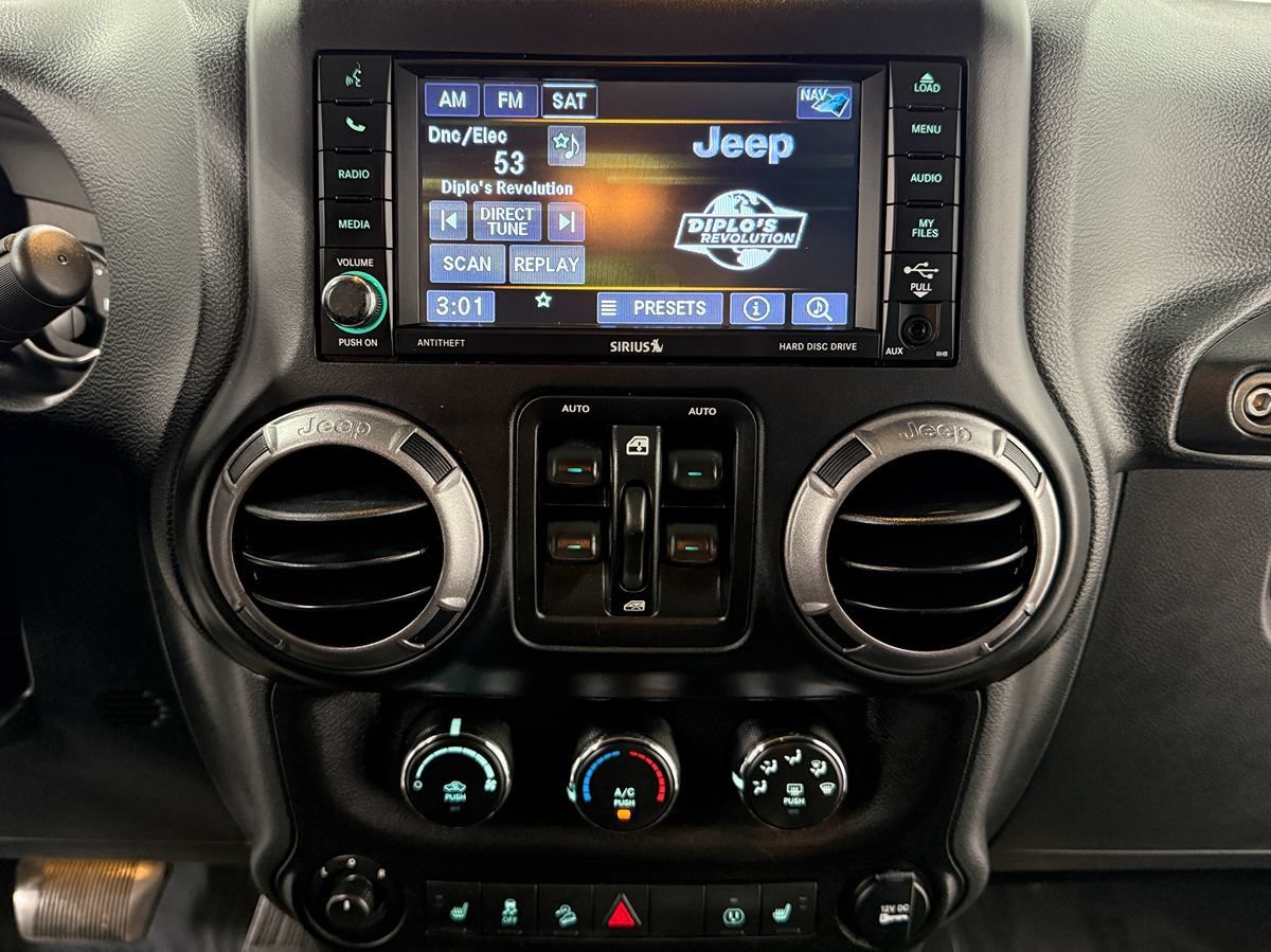 Used 2018 Jeep Wrangler Unlimited Sport AWD/4WD image 22