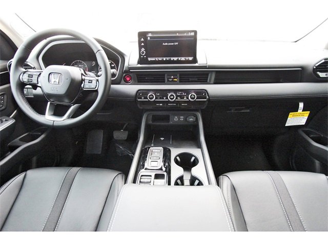 New 2025 Honda Pilot Touring image 9