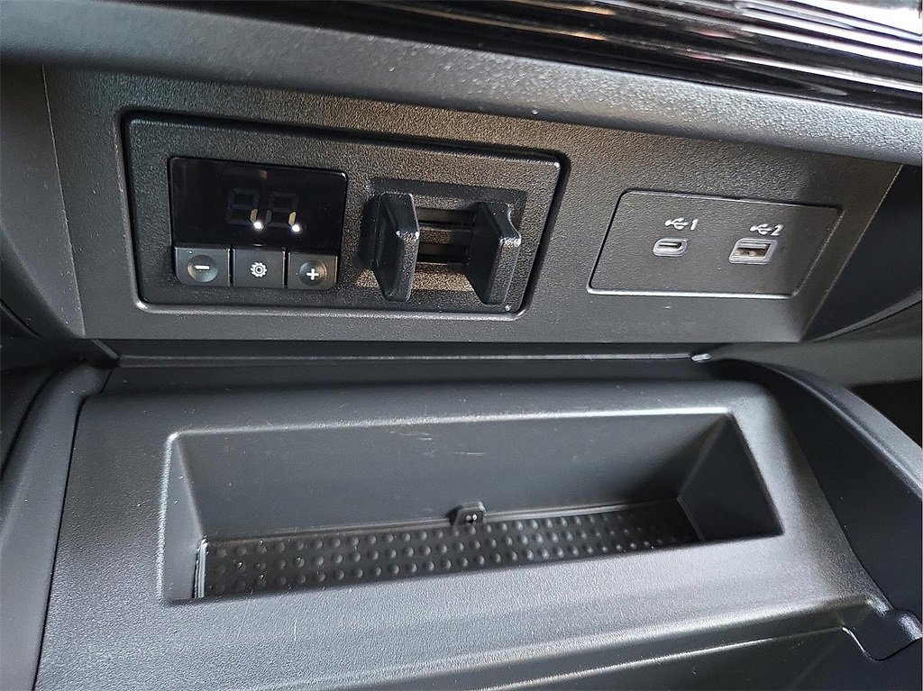 Used 2021 Nissan Titan PRO-4X w/ Off Road Protection Package image 15