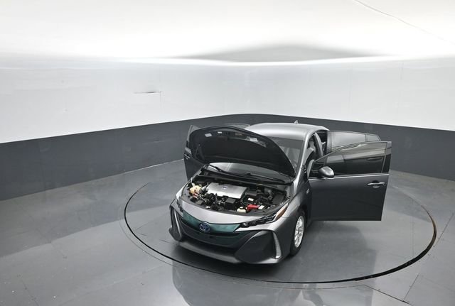 Used 2018 Toyota Prius Prime Premium FWD image 41