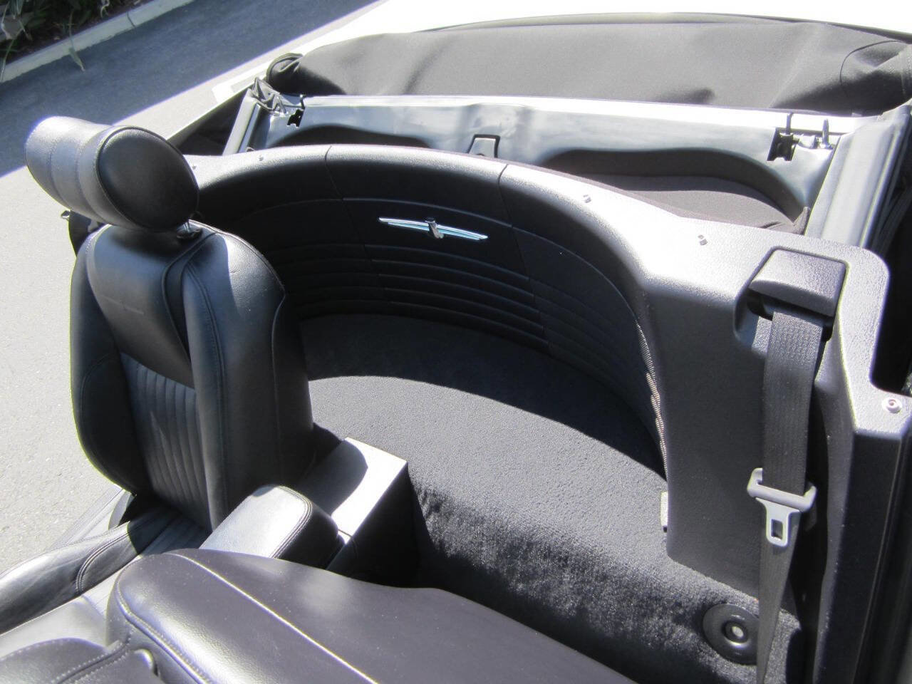 Used 2004 Ford Thunderbird Deluxe RWD image 25