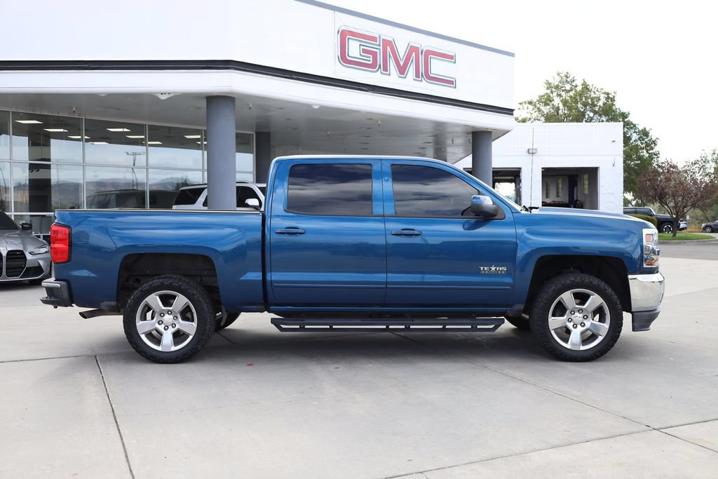 Used 2018 Chevrolet Silverado 1500 LT w/ Texas Edition RWD image 7
