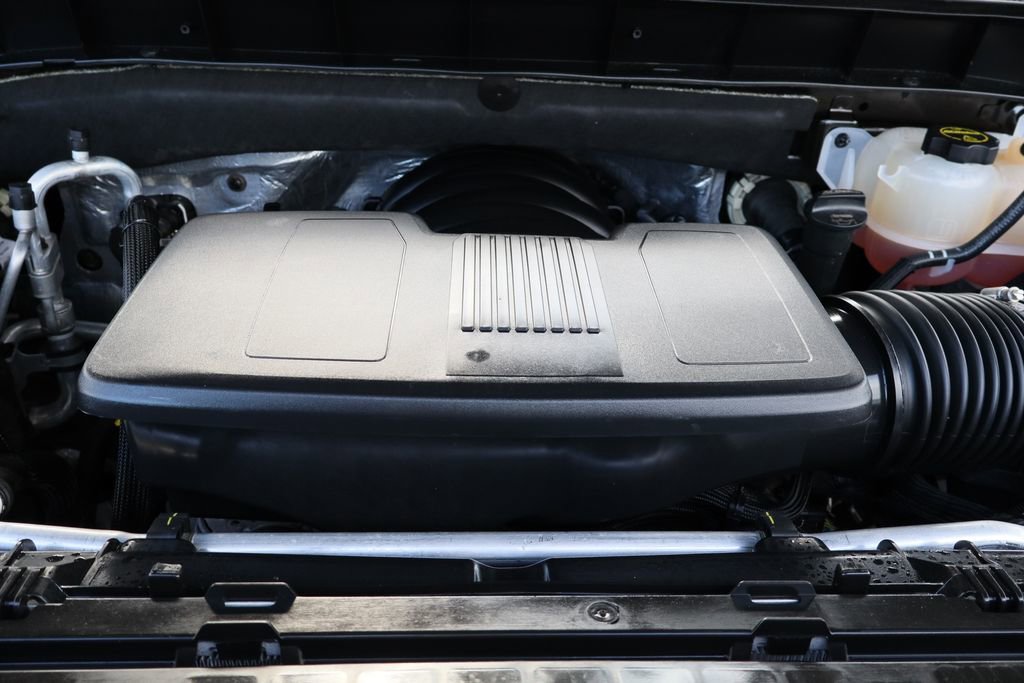 Used 2025 Chevrolet Silverado 1500 LT image 26