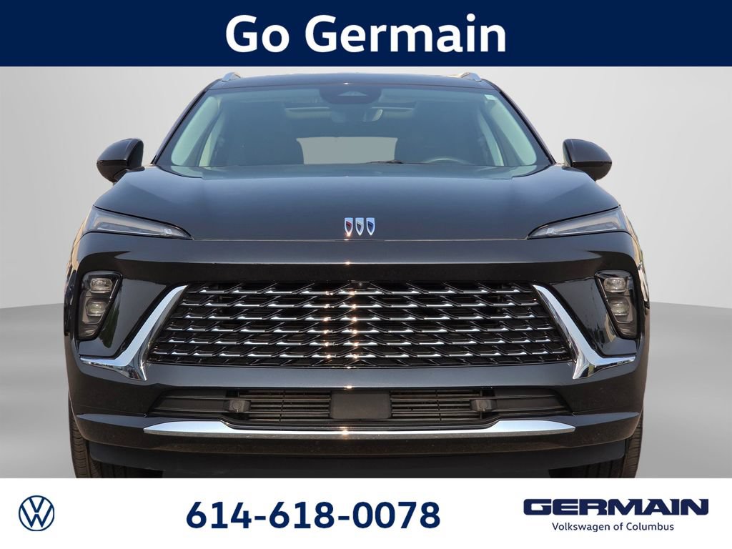 Used 2025 Buick Envision Avenir AWD/4WD image 3