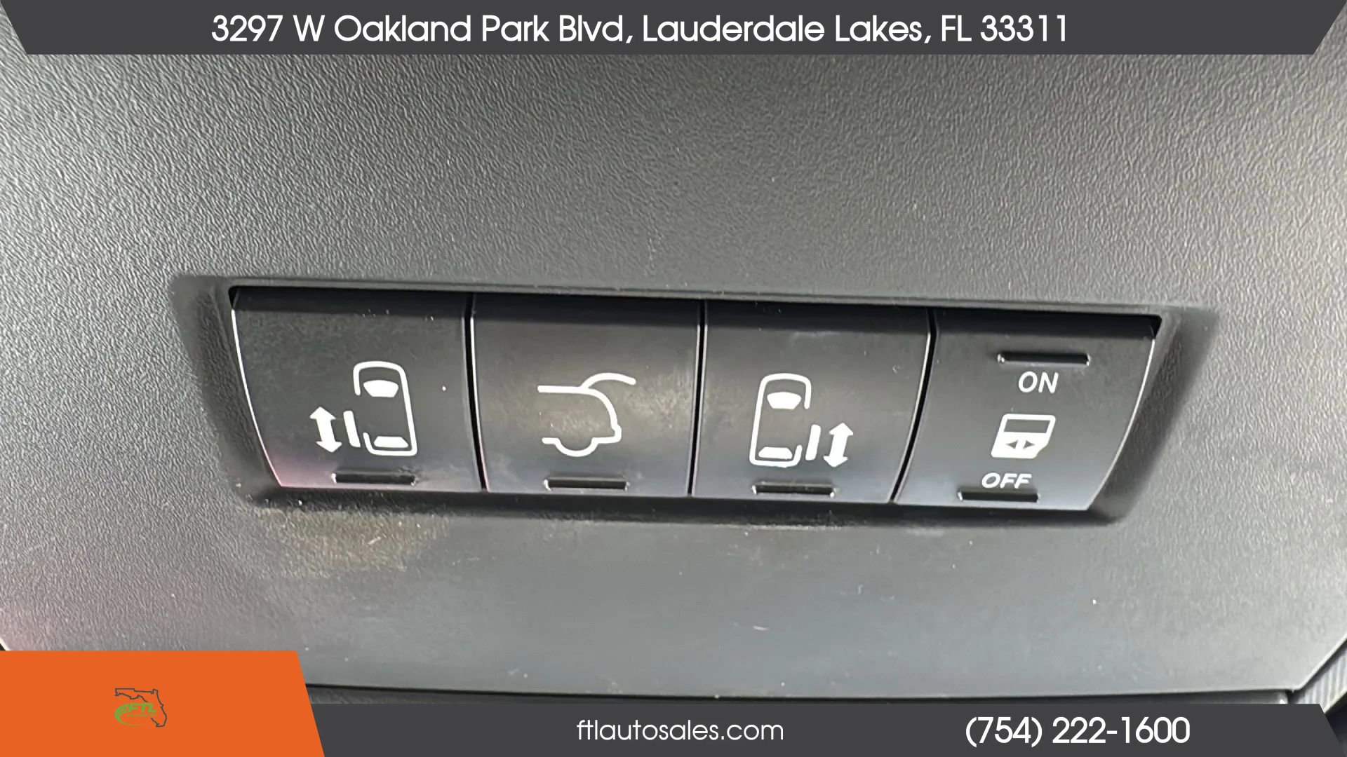 Used 2018 Dodge Grand Caravan SXT image 25