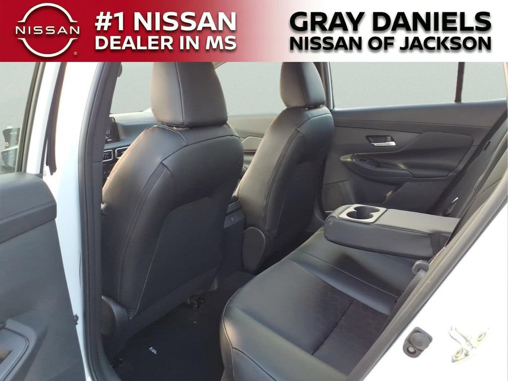 New 2026 Nissan Sentra SR w/ SR Premium Package FWD image 27