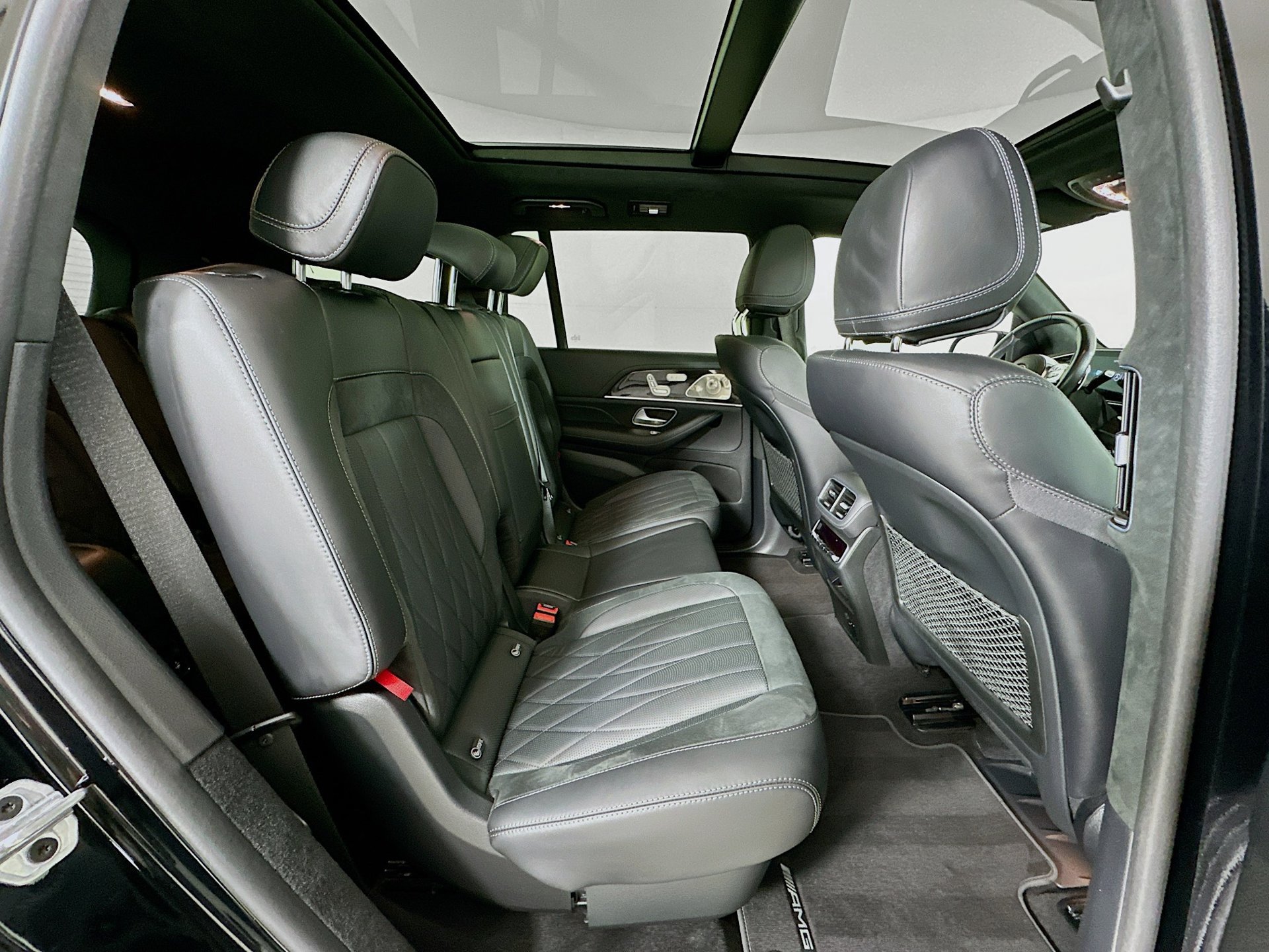 Certified 2023 Mercedes-Benz GLS 63 AMG 4MATIC image 31